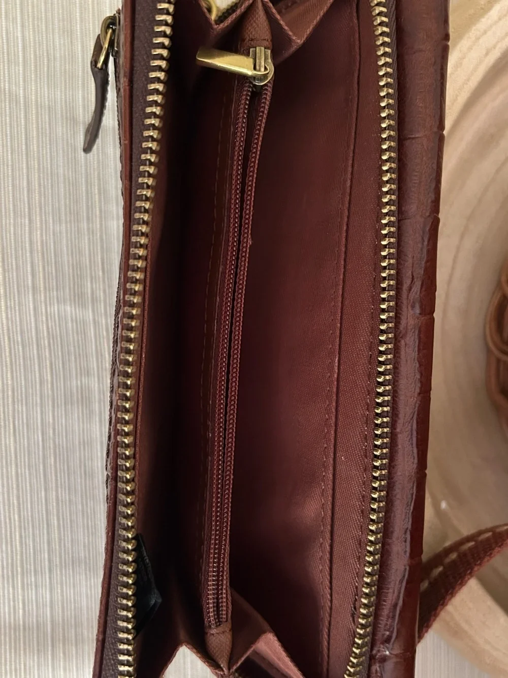 Fossil Women’s Croc-Embossed Leather Wristlet Wallet - Dark Burgundy/Brown